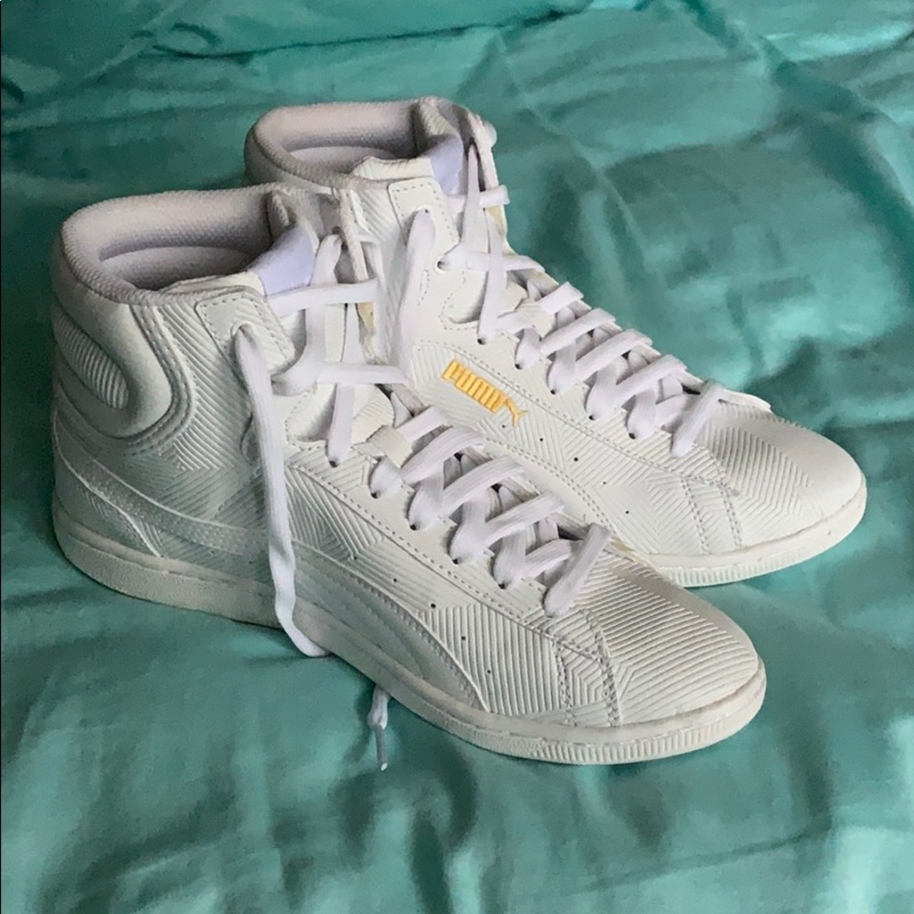 Puma shoes - Picture 2 of 2